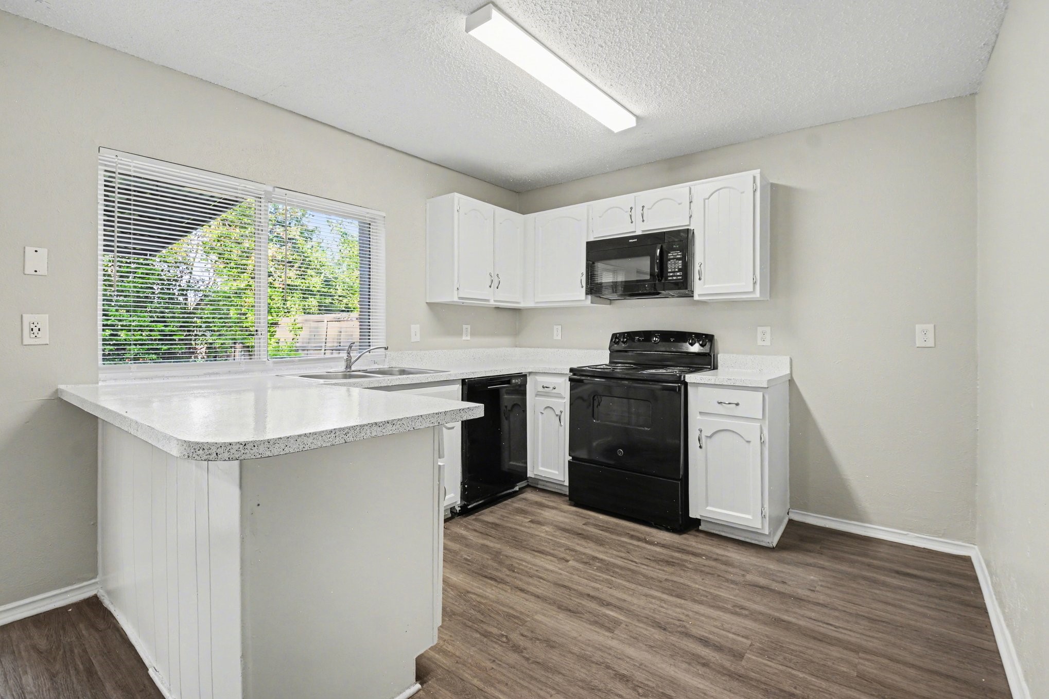 1601 Meridian Way Garland TX 75040