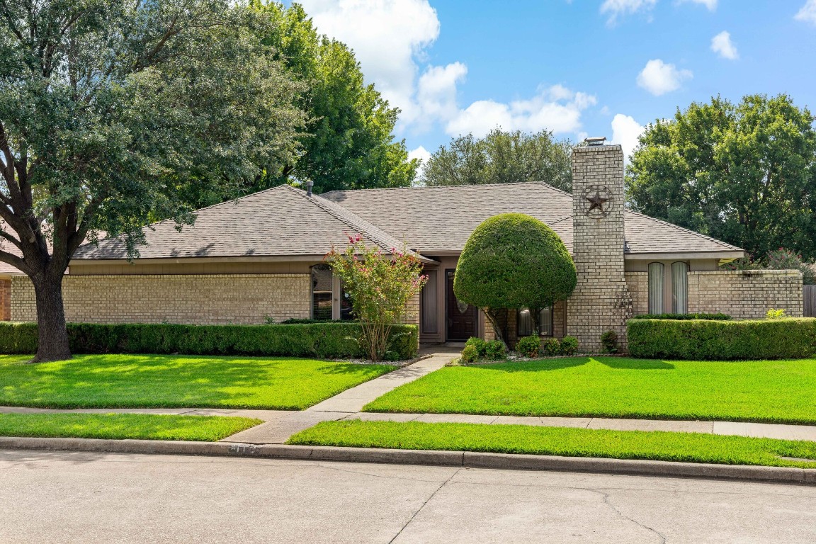 110 Faircrest Drive Garland TX 75040
