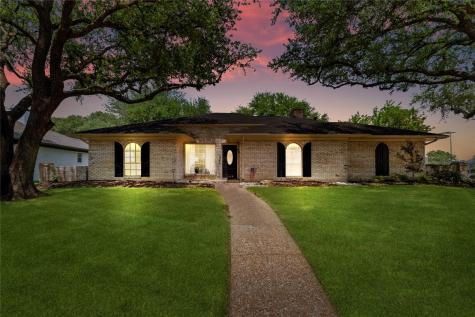 6829 Saint Anne Street Dallas TX 75248