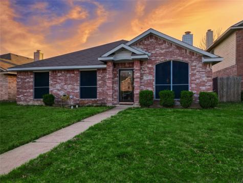 713 Catalina Drive Lancaster TX 75146
