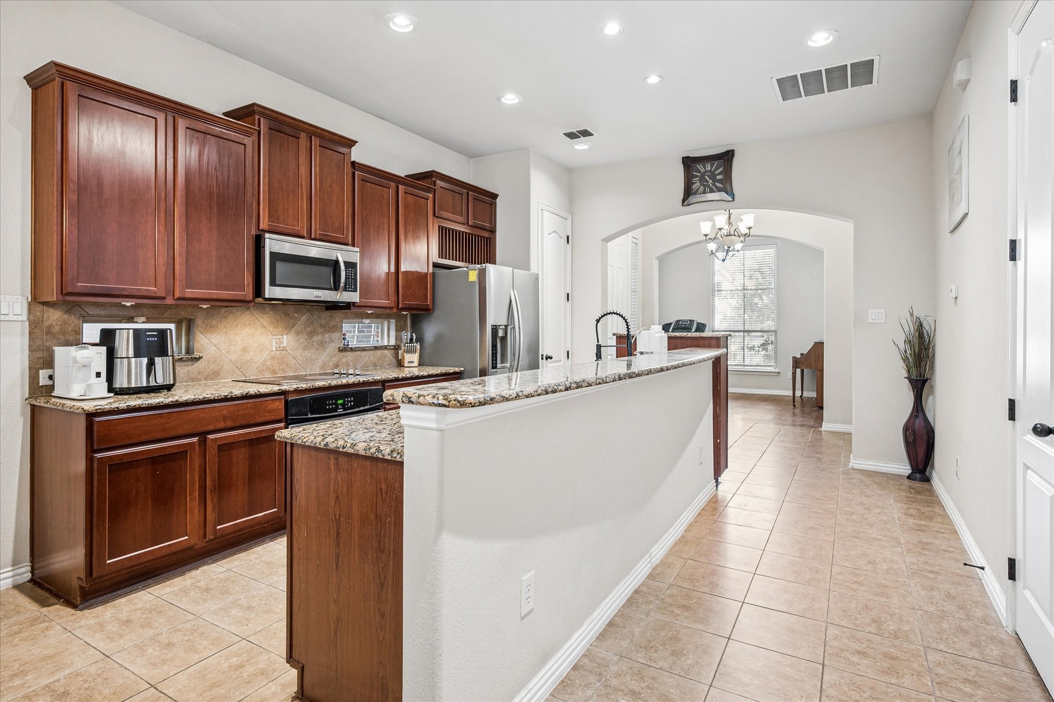 2470 Sunderland Lane Lewisville TX 75067