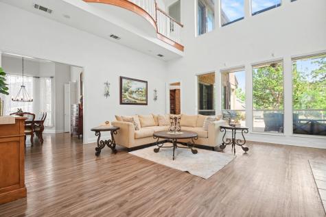 5205 Vicksburg Drive Arlington TX 76017