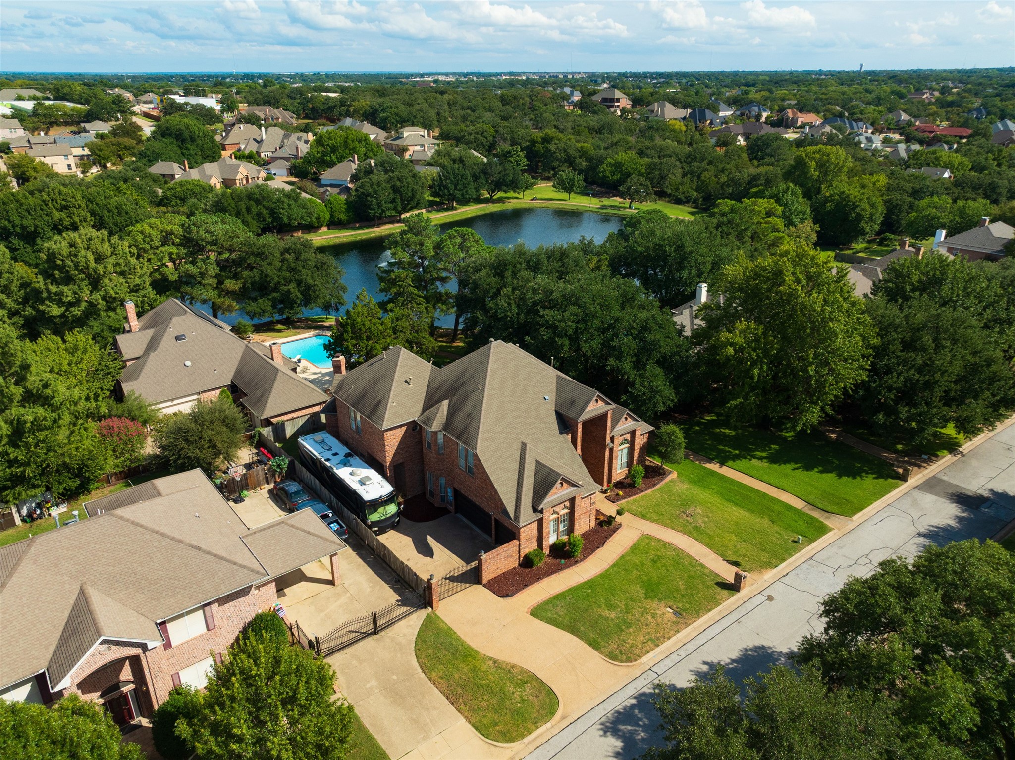 5205 Vicksburg Drive Arlington TX 76017