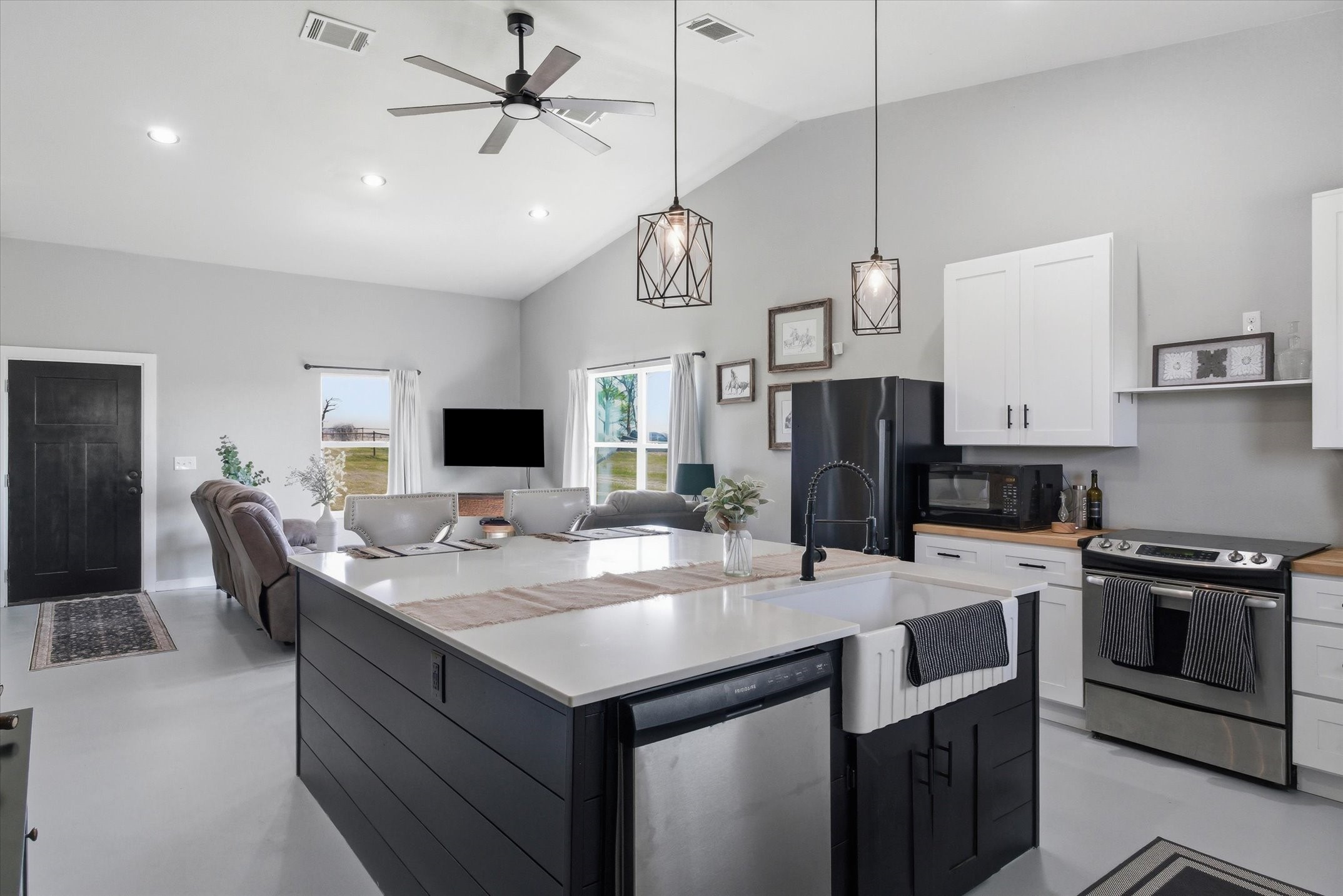 1744 Vz County Road 2303 Canton TX 75103