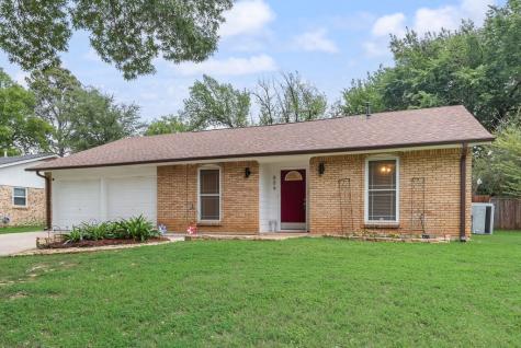 809 Buffalo Drive Arlington TX 76013