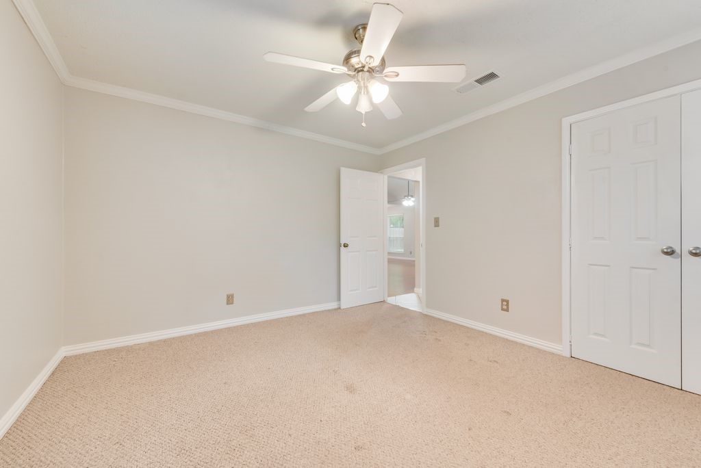 809 Buffalo Drive Arlington TX 76013