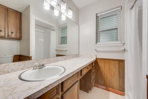809 Buffalo Drive Arlington TX 76013