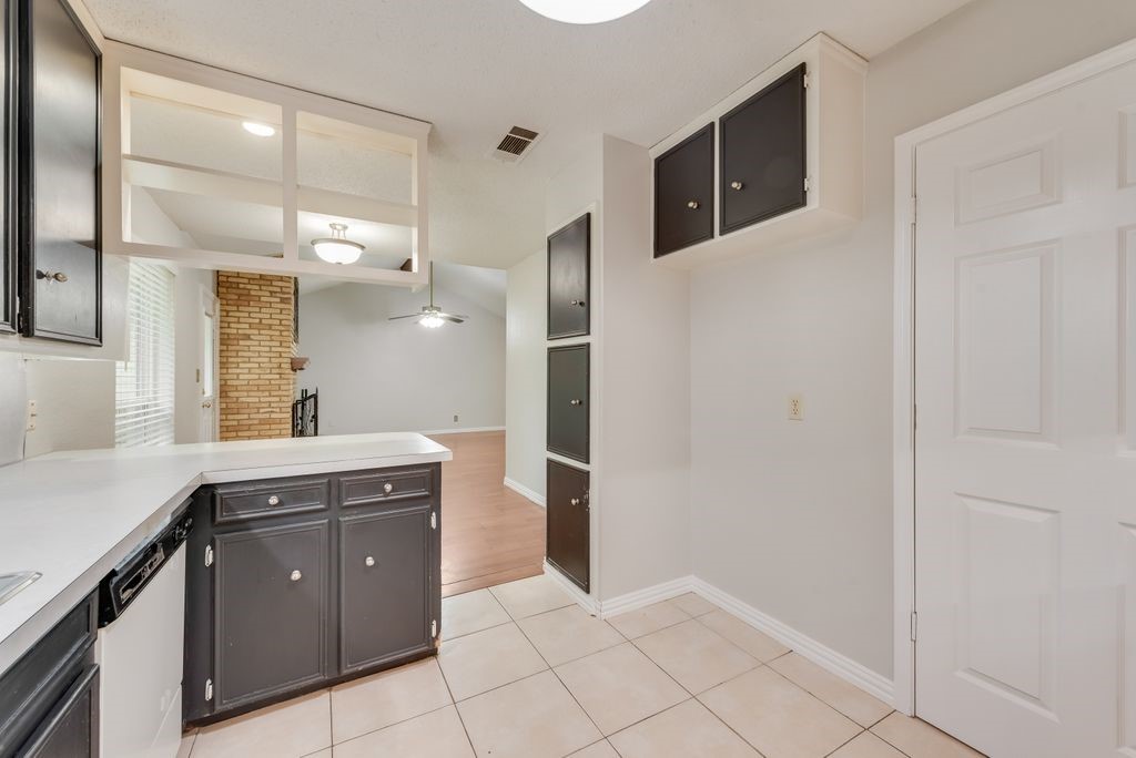 809 Buffalo Drive Arlington TX 76013