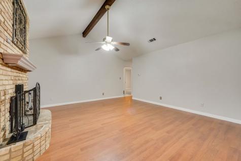 809 Buffalo Drive Arlington TX 76013