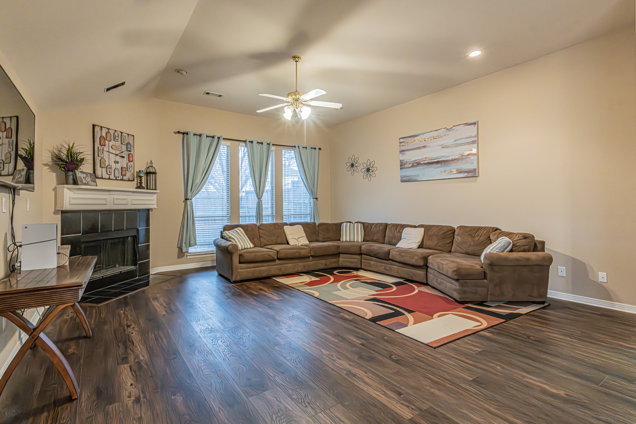 2878 Crestview Drive Lewisville TX 75067