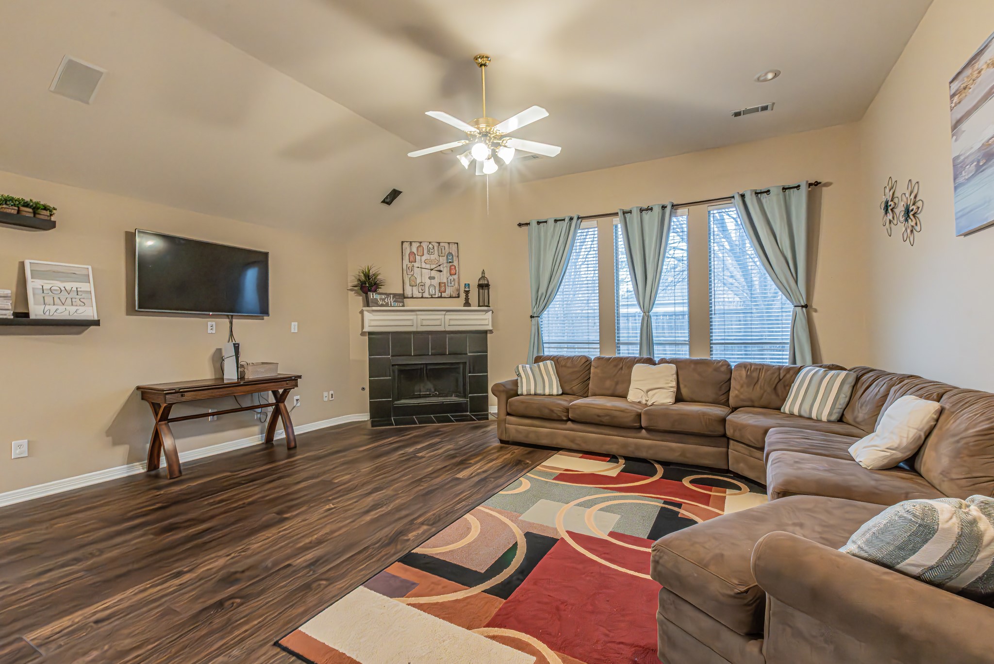 2878 Crestview Drive Lewisville TX 75067