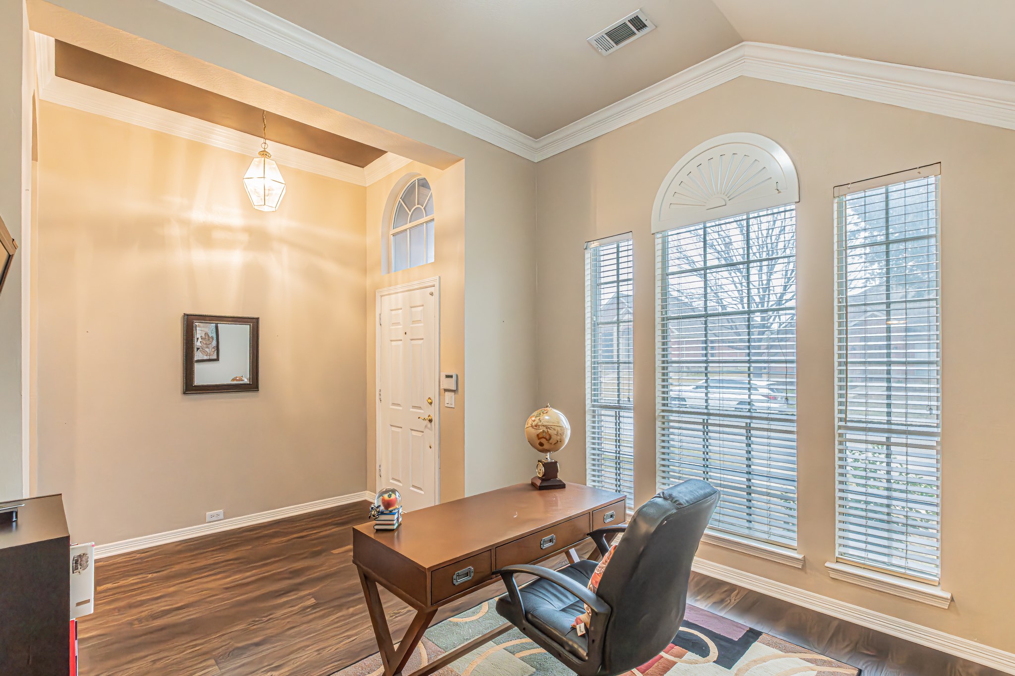 2878 Crestview Drive Lewisville TX 75067