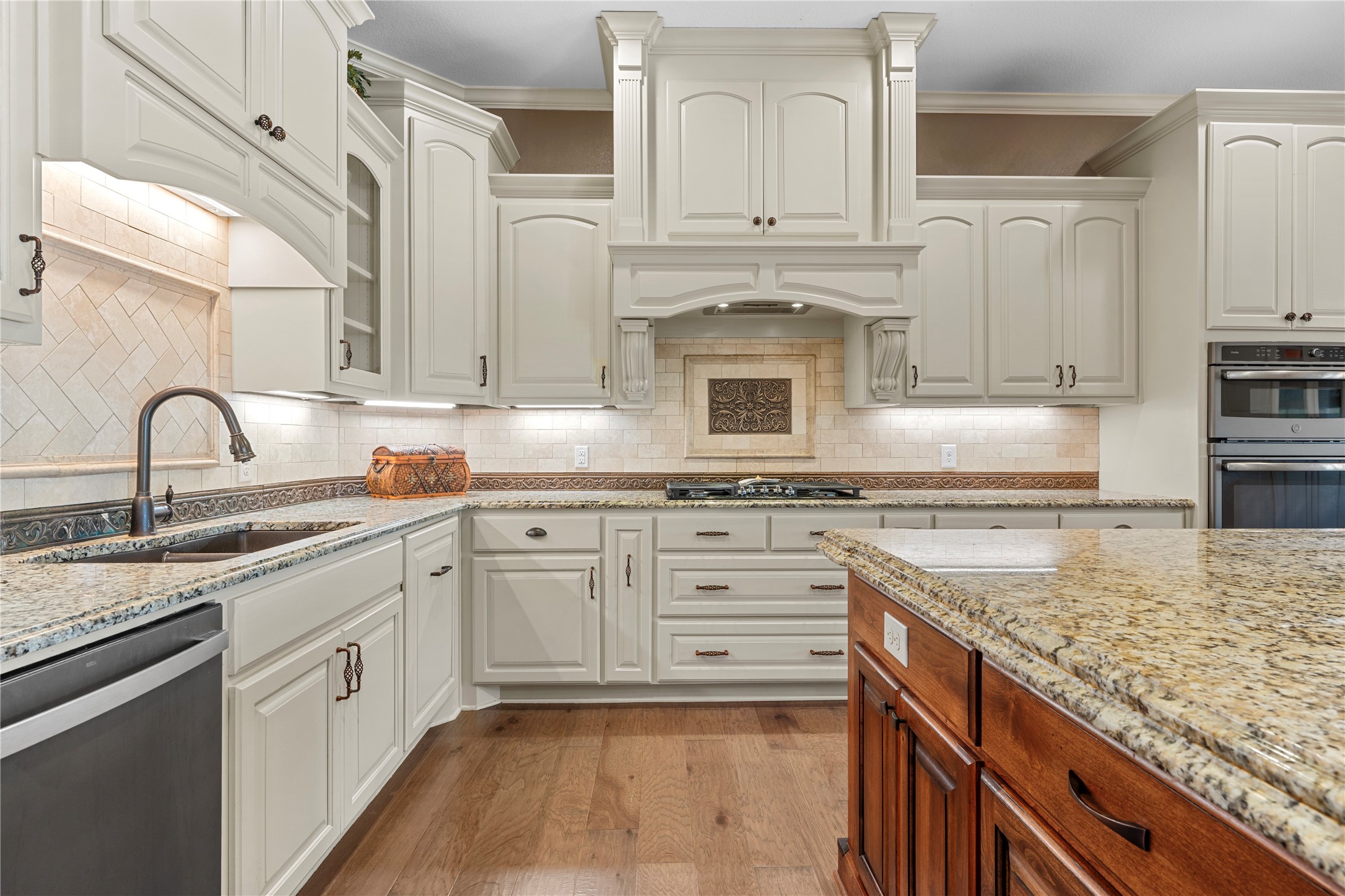 529 Perry Lane Robinson TX 76706