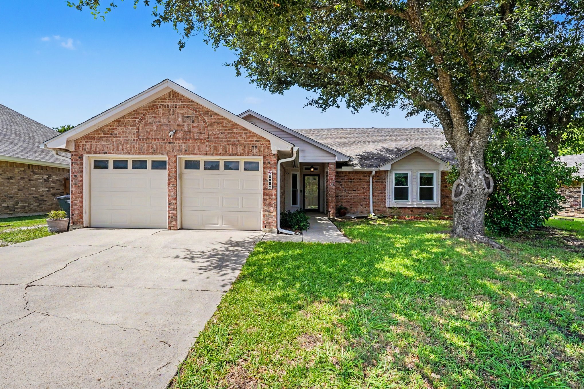 6852 Megan Lane North Richland Hills TX 76182