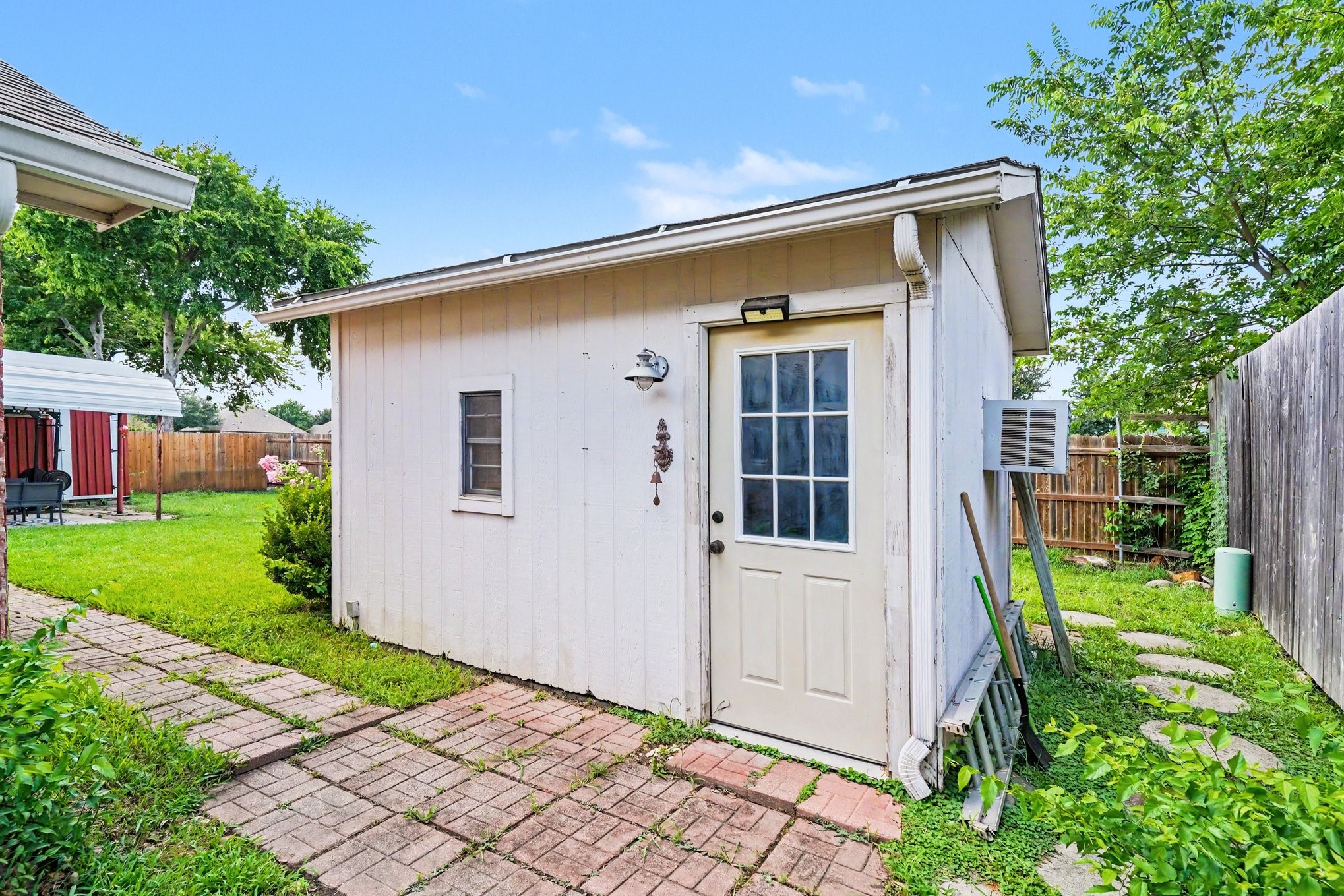 6852 Megan Lane North Richland Hills TX 76182