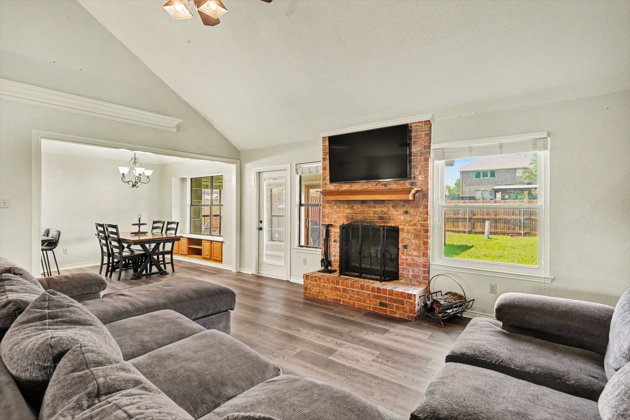 6852 Megan Lane North Richland Hills TX 76182