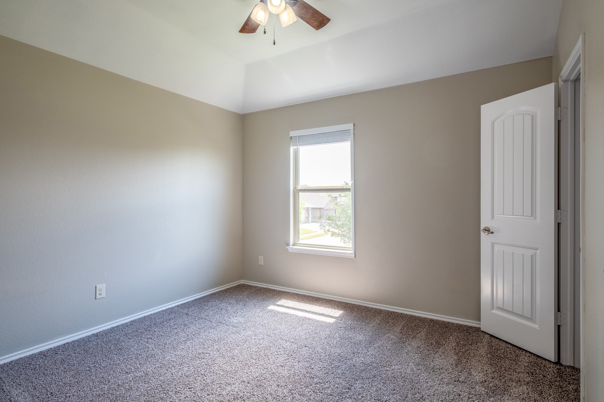 8928 Deadwood Lane Aubrey TX 76227