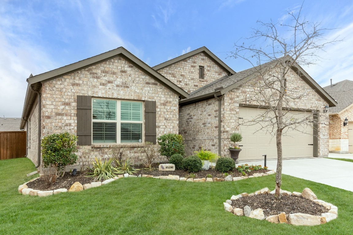 8008 Larch Lane Fort Worth TX 76131