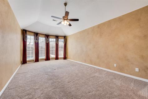 2467 Harbour Drive Grand Prairie TX 75054