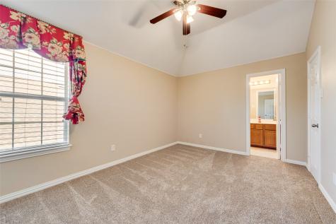 2467 Harbour Drive Grand Prairie TX 75054