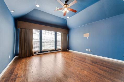 2467 Harbour Drive Grand Prairie TX 75054