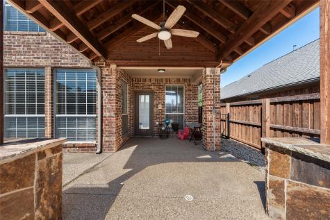 2467 Harbour Drive Grand Prairie TX 75054