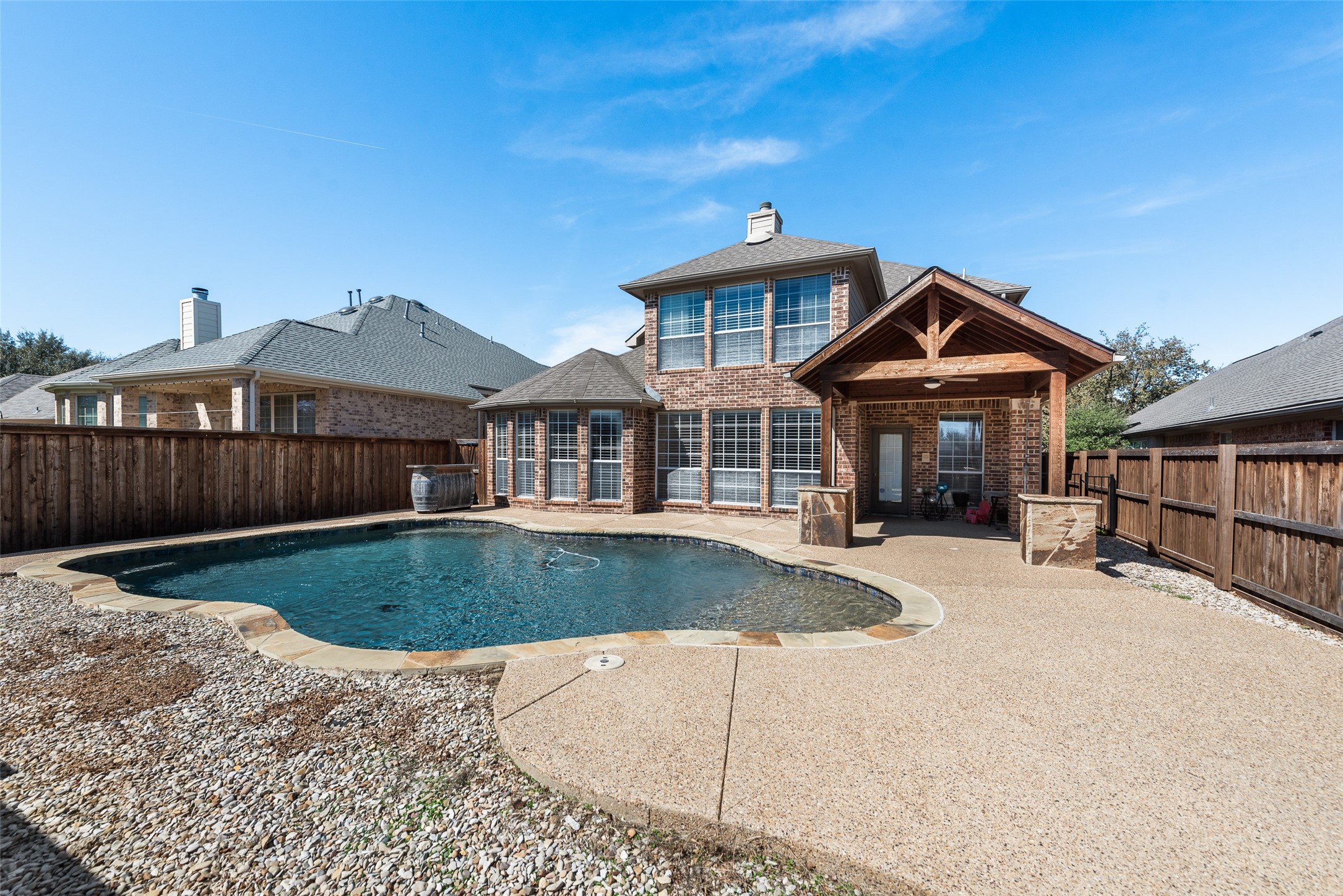 2467 Harbour Drive Grand Prairie TX 75054