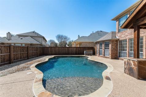 2467 Harbour Drive Grand Prairie TX 75054