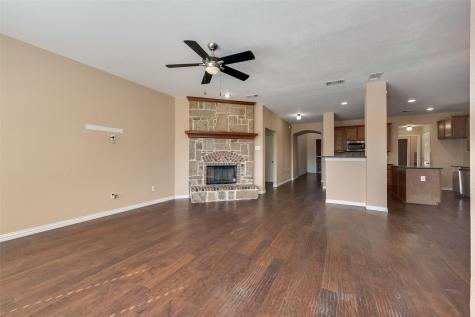 2467 Harbour Drive Grand Prairie TX 75054