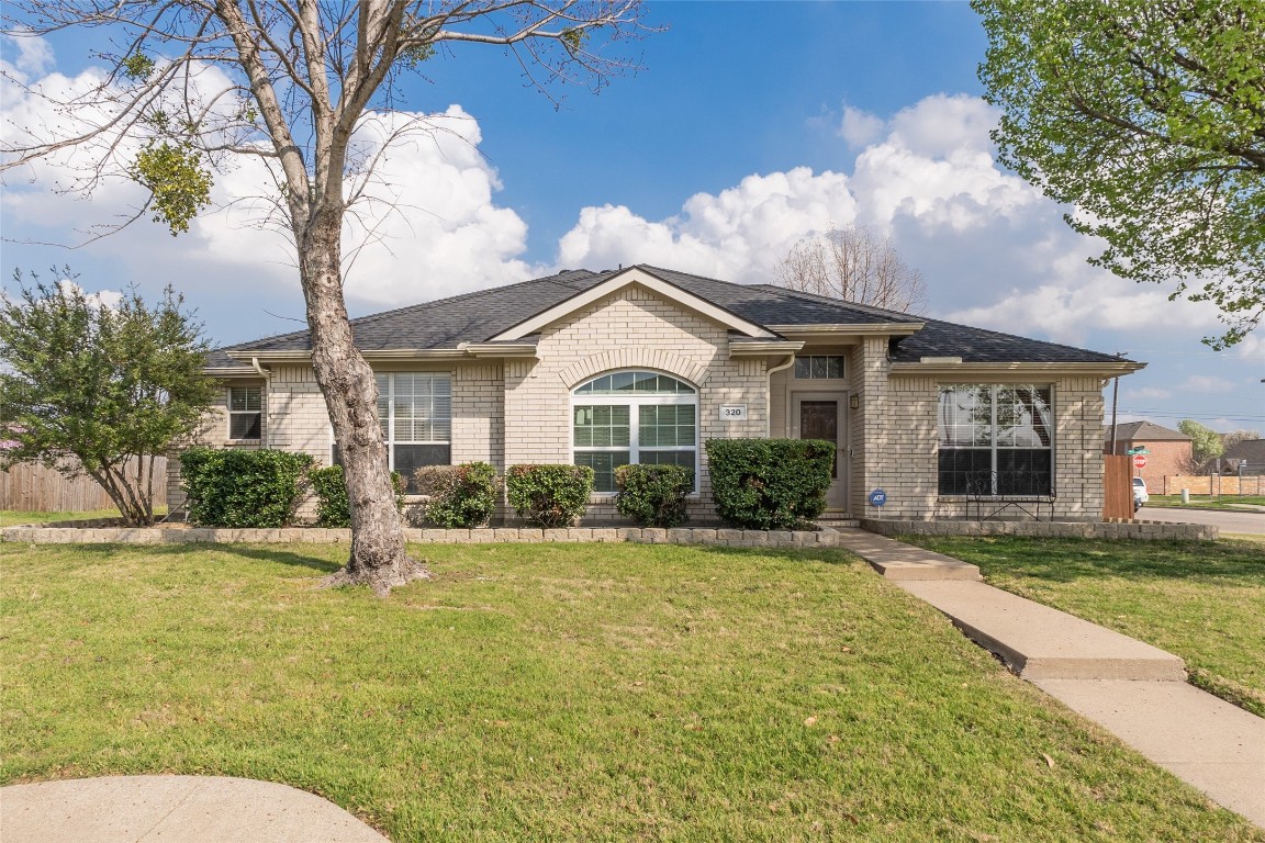 320 Laramie Lane Desoto TX 75115