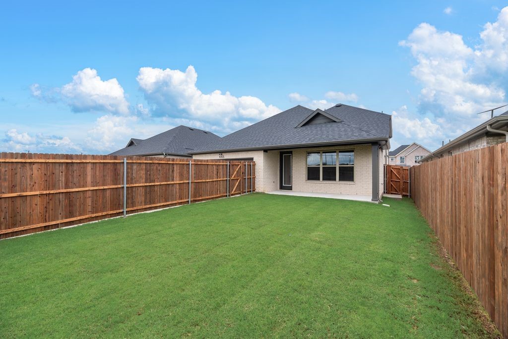 1055 Birdie Street Gunter TX 75058