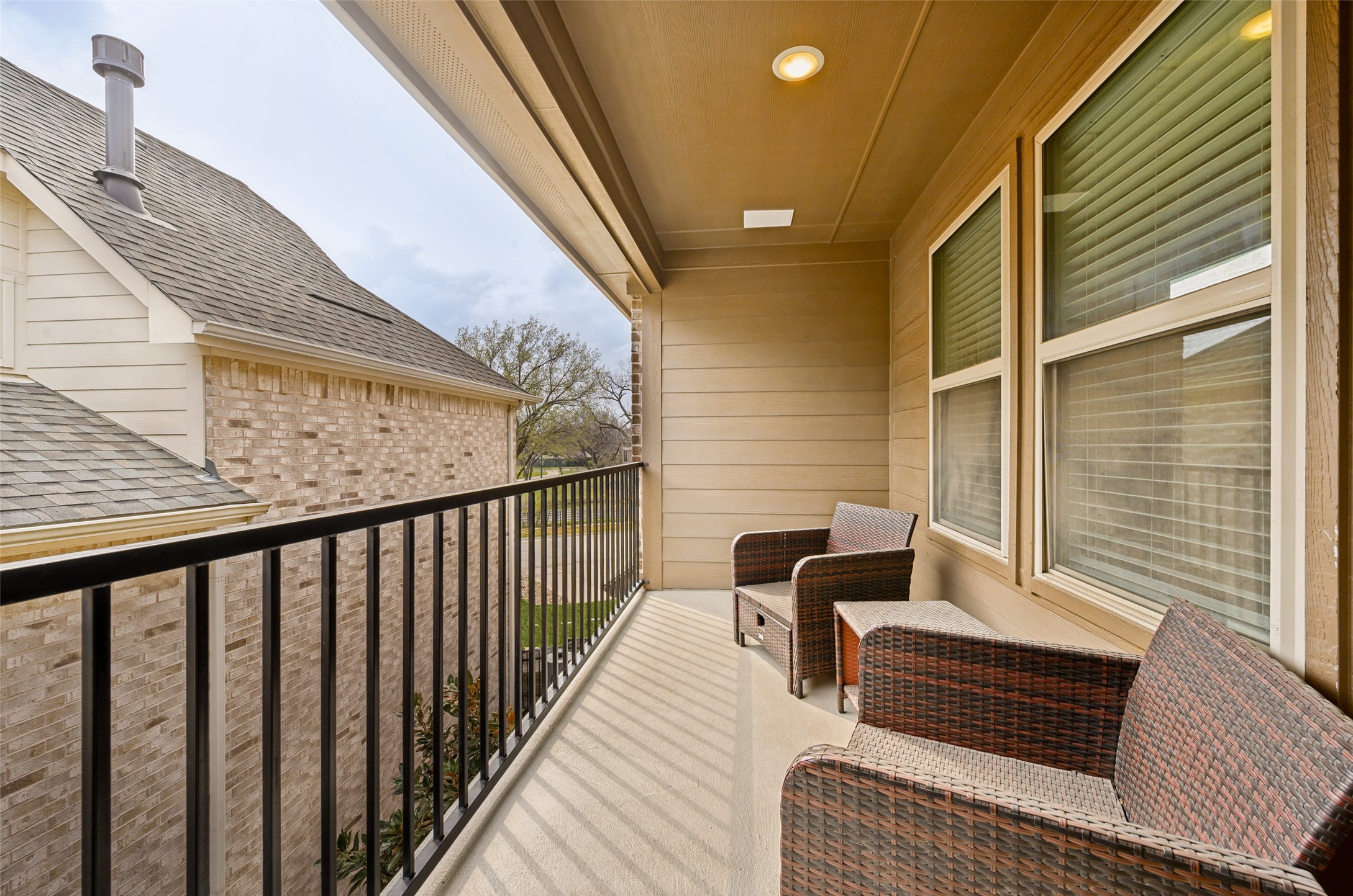744 Patriot Lane Irving TX 75060