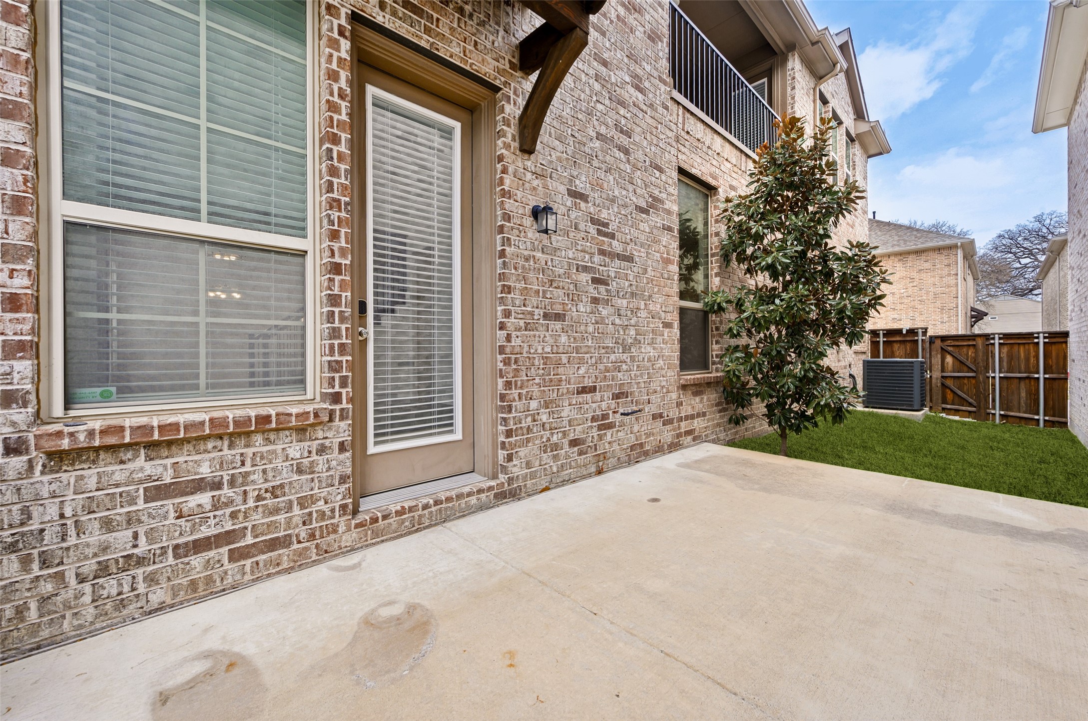 744 Patriot Lane Irving TX 75060