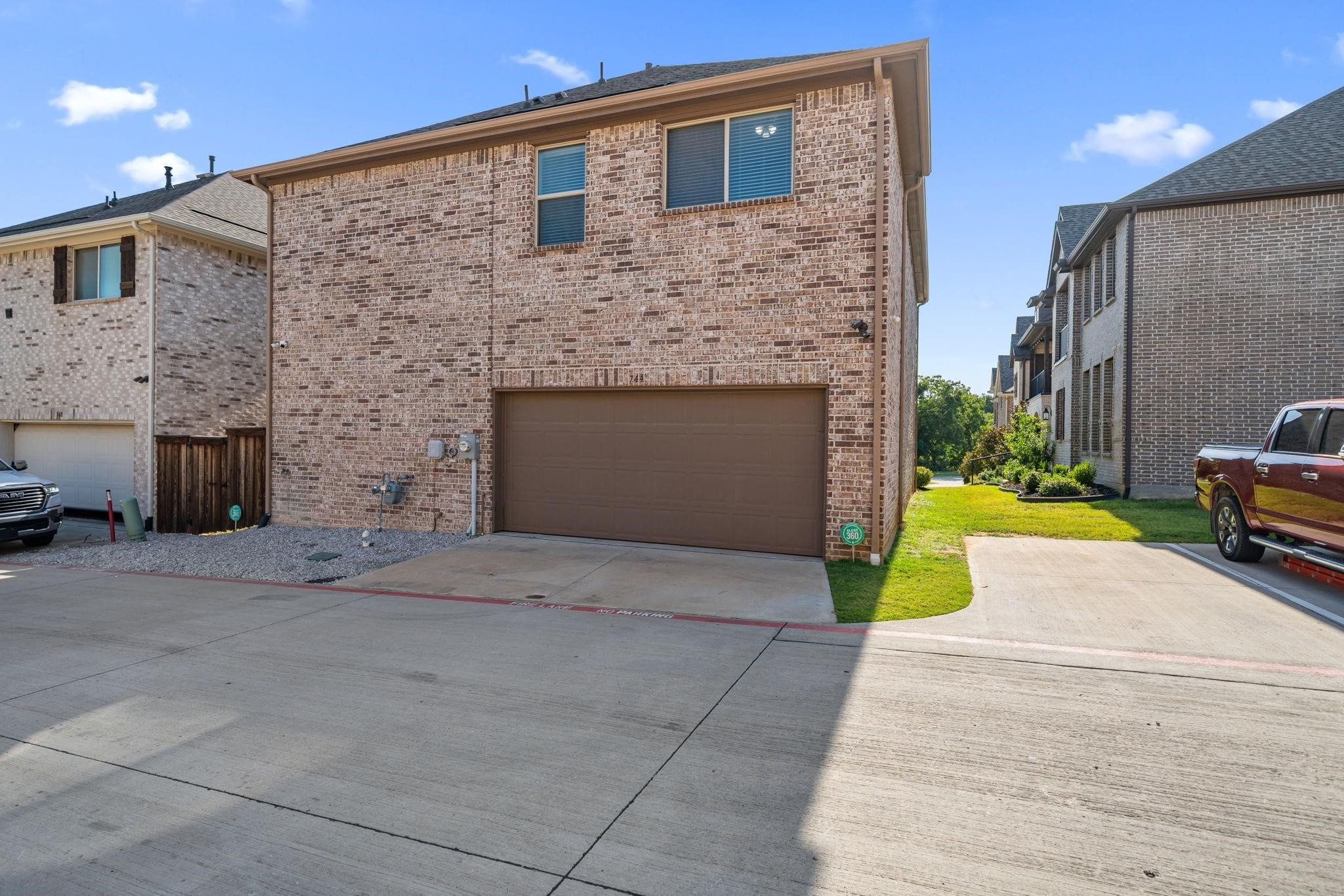 744 Patriot Lane Irving TX 75060