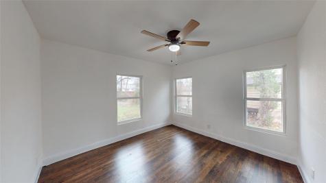 1425 W Walnut Street Garland TX 75042