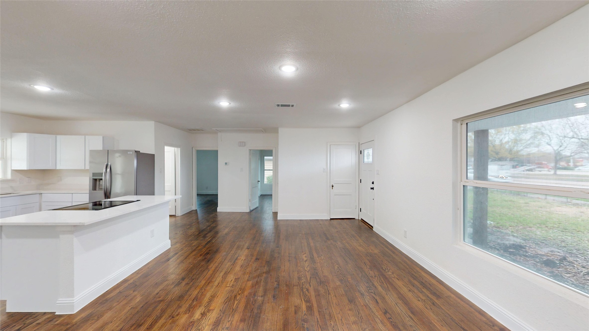 1425 W Walnut Street Garland TX 75042