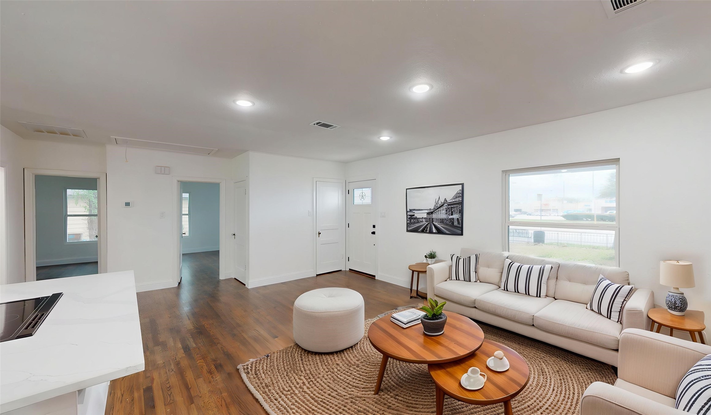 1425 W Walnut Street Garland TX 75042