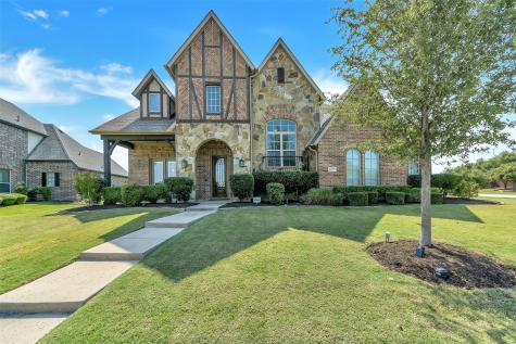 1077 Clearwater Drive Frisco TX 75036