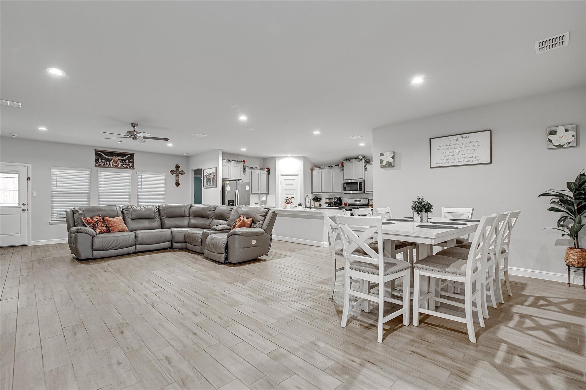1905 Cookes Lane Cleburne TX 76033