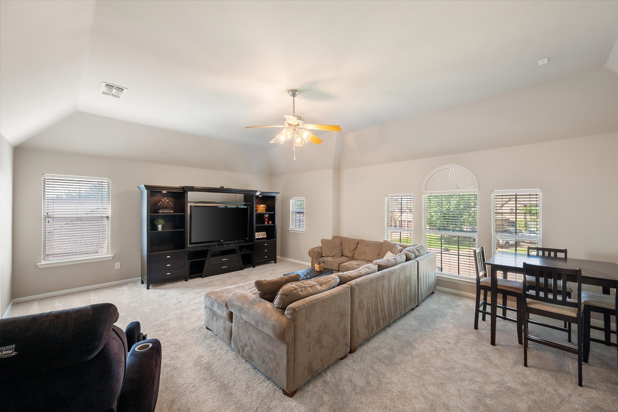 1910 Yarmouth Court Mansfield TX 76063