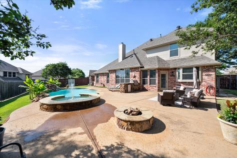 1910 Yarmouth Court Mansfield TX 76063