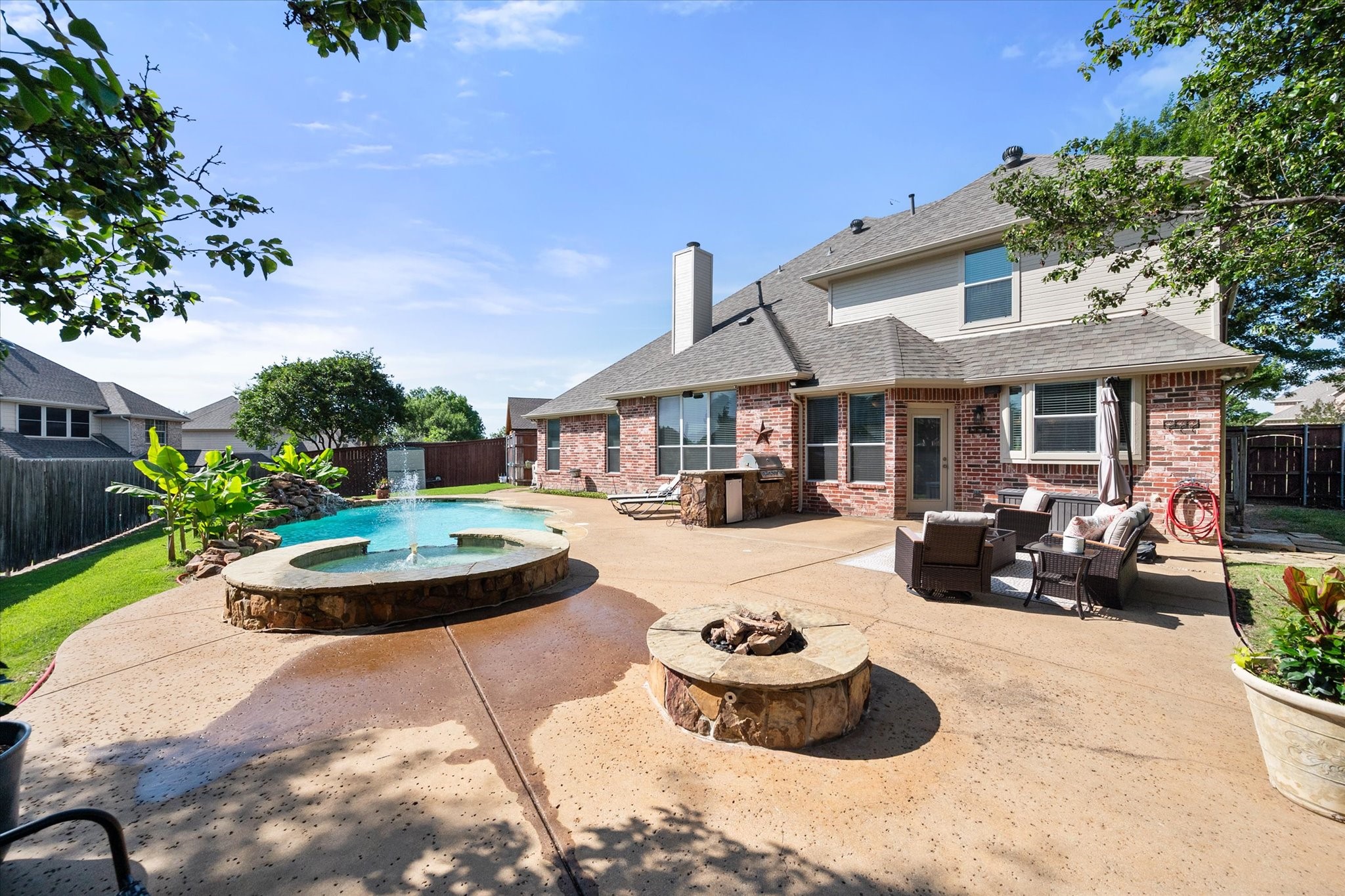 1910 Yarmouth Court Mansfield TX 76063