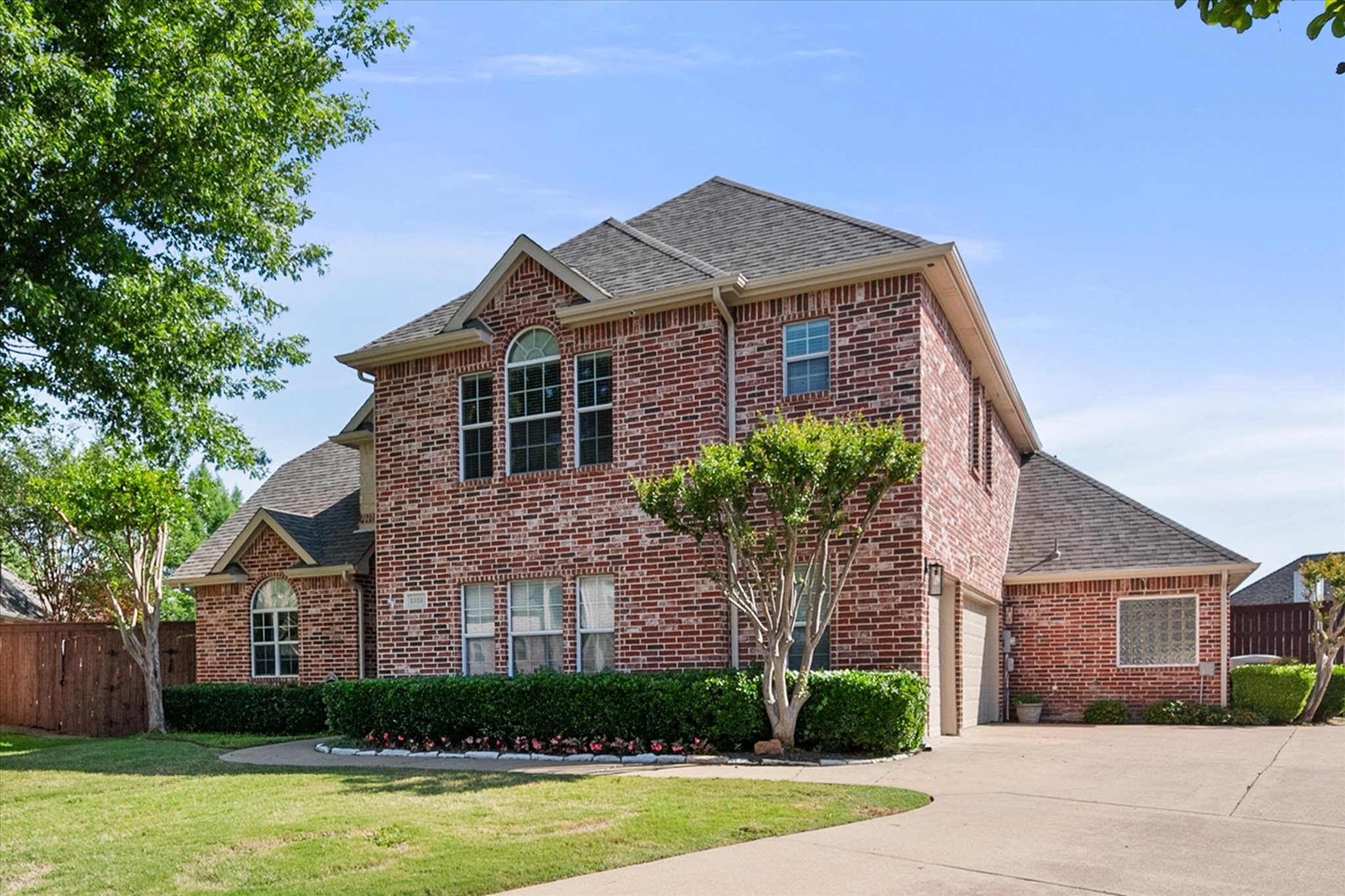 1910 Yarmouth Court Mansfield TX 76063