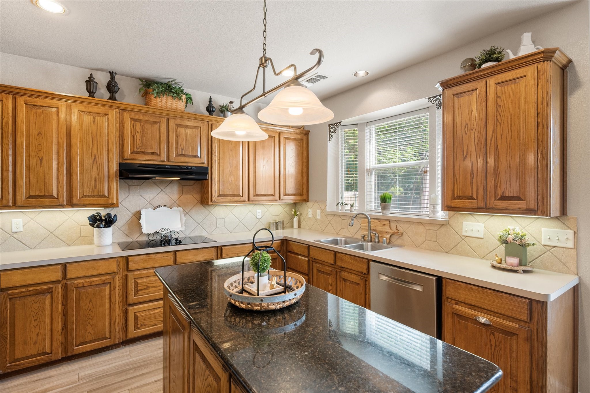 1910 Yarmouth Court Mansfield TX 76063