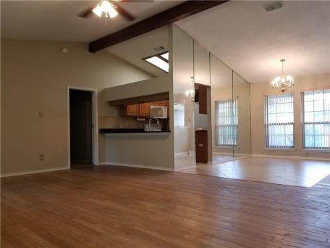 106 Iberis Court Arlington TX 76018