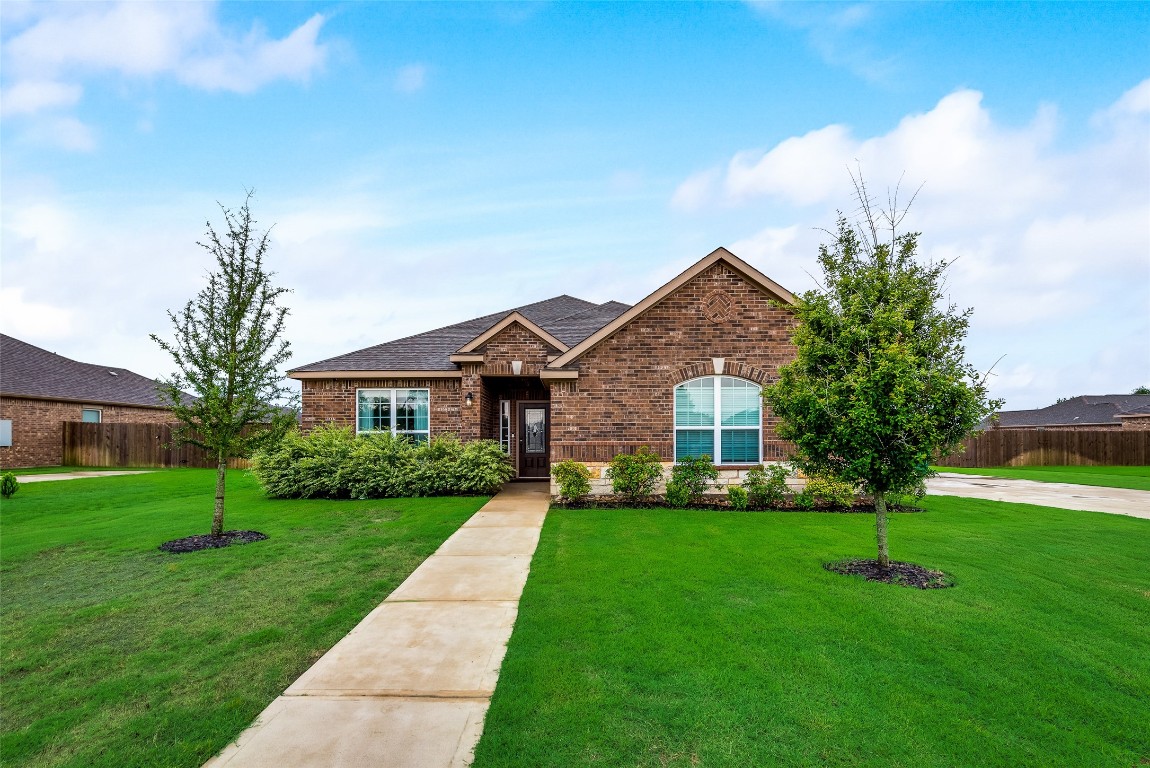 610 Milas Lane Glenn Heights TX 75154