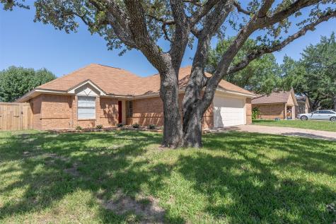 6813 Megan Lane North Richland Hills TX 76182