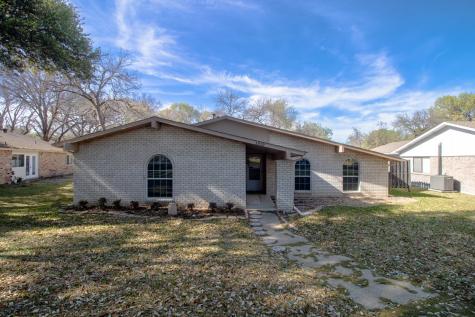 5909 Excalibur Drive Garland TX 75044