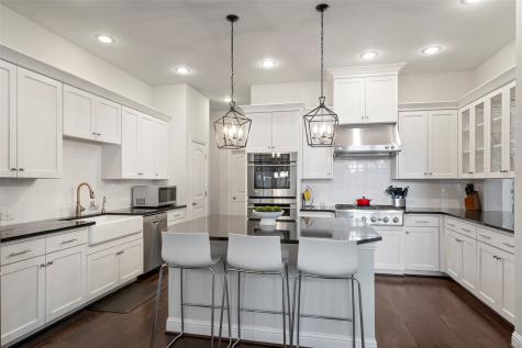 18265 Brighton Green Dallas TX 75252