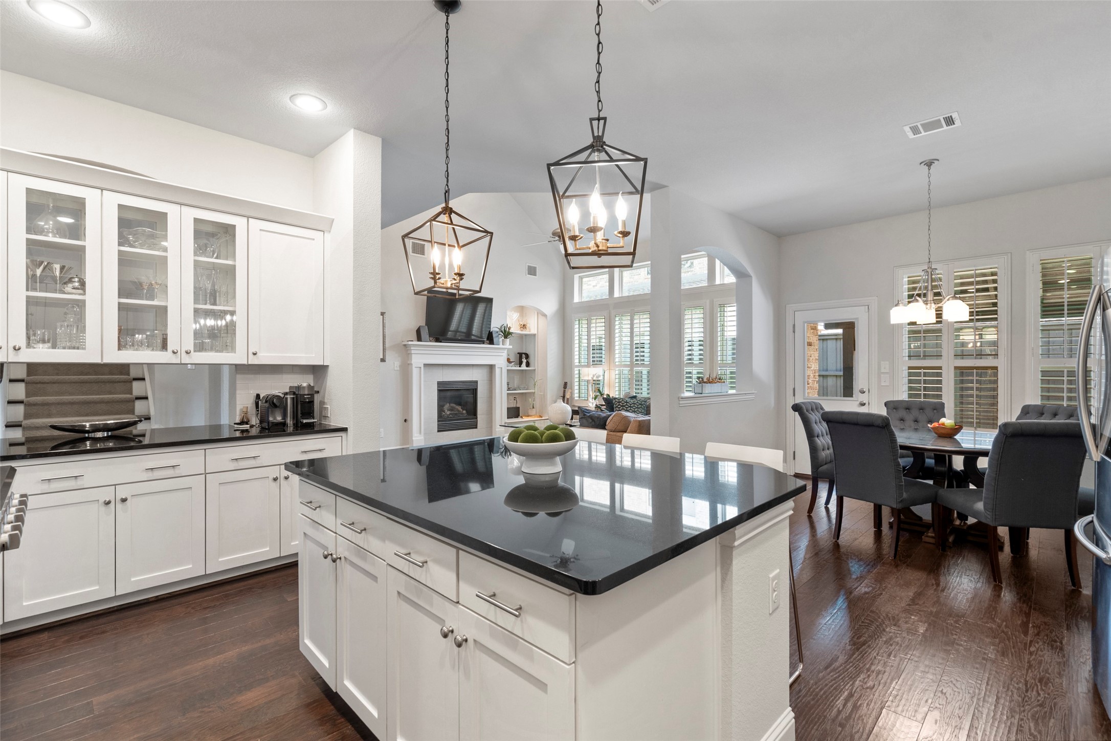 18265 Brighton Green Dallas TX 75252